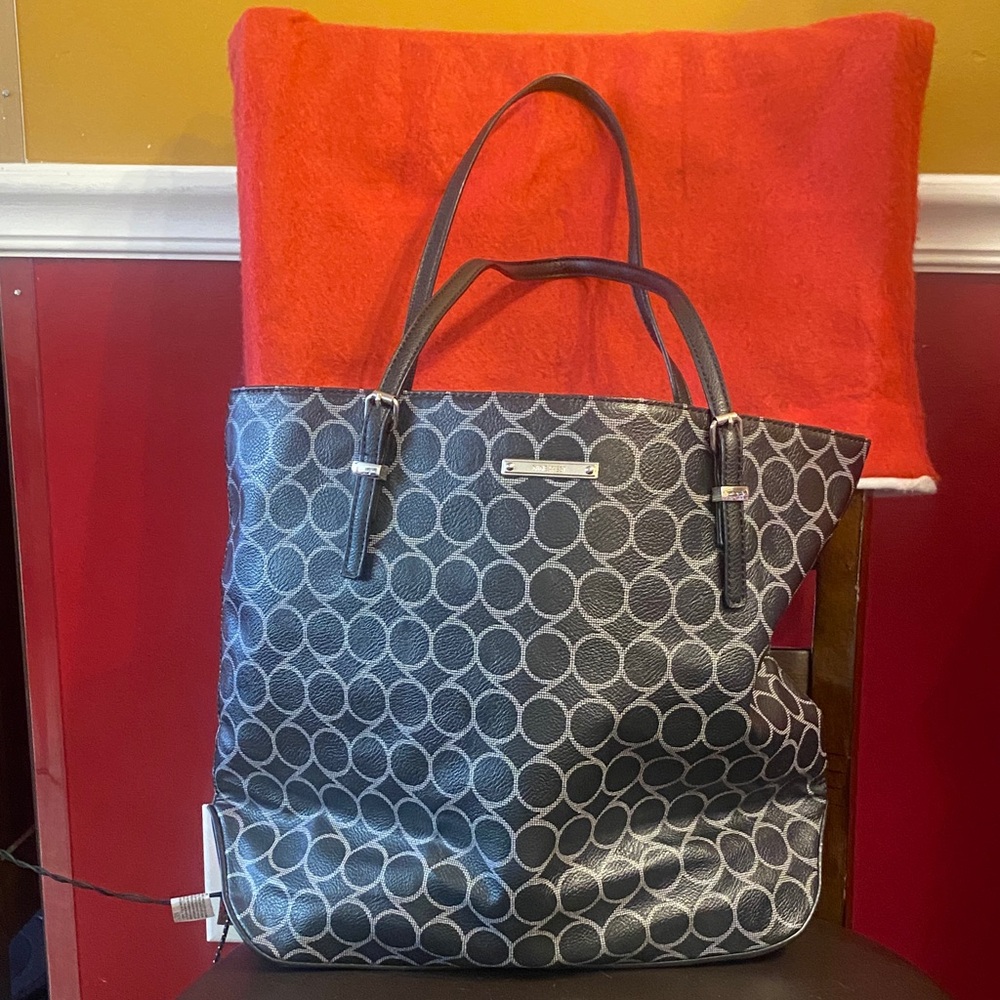 Nine West Stylish Black and Gray Tote Bag